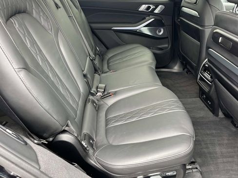 Used 2025 BMW X7 M60i w/ Executive Package image 22