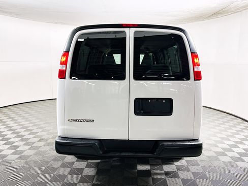 Used 2023 Chevrolet Express 3500 LS image 4