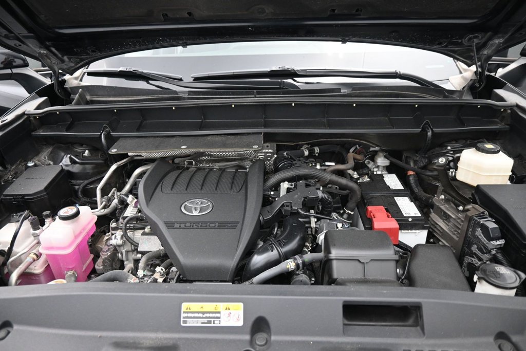 Used 2023 Toyota Highlander XSE FWD image 23
