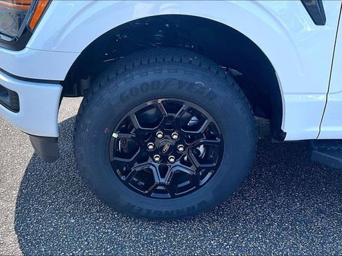 New 2026 Ford F150 XLT w/ XLT Black Appearance Package AWD/4WD image 12