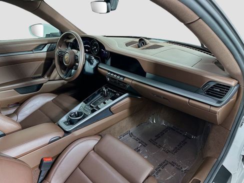 Certified 2024 Porsche 911 Carrera image 31