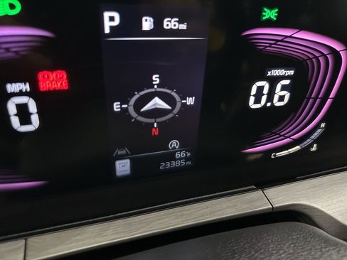 Used 2023 Kia Telluride EX X-Line image 28