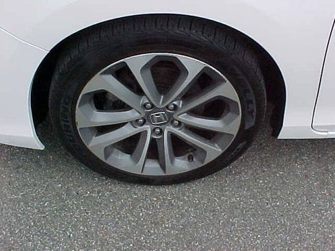 Used 2014 Honda Accord Sport image 33