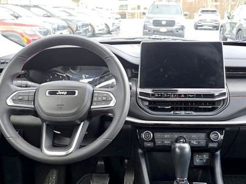 Used 2022 Jeep Compass Trailhawk image 18