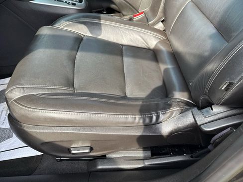 Used 2015 Chevrolet Cruze LT image 9