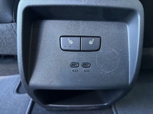 New 2026 Chevrolet Equinox EV LT w/ Convenience Package II FWD image 37