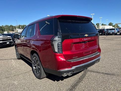 Used 2026 Chevrolet Tahoe High Country AWD/4WD image 6