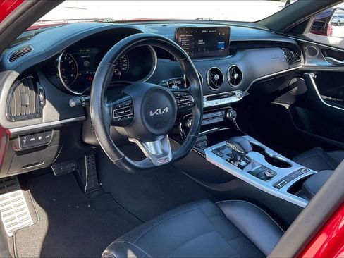 Used 2022 Kia Stinger GT2 image 16