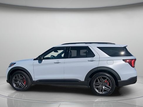 New 2026 Ford Explorer ST w/ Sun And Sound Package image 16