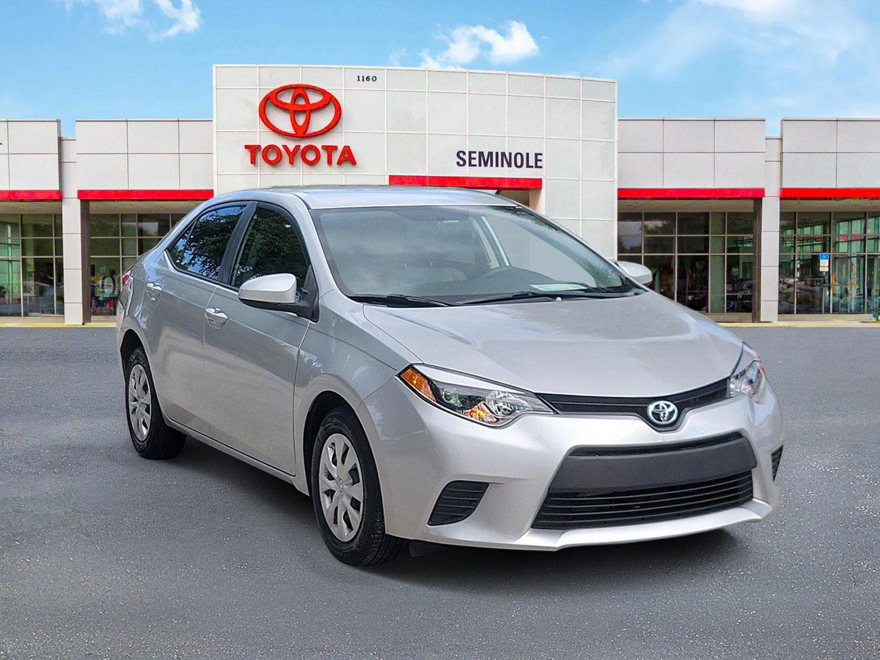 Used 2015 Toyota Corolla L FWD image 2