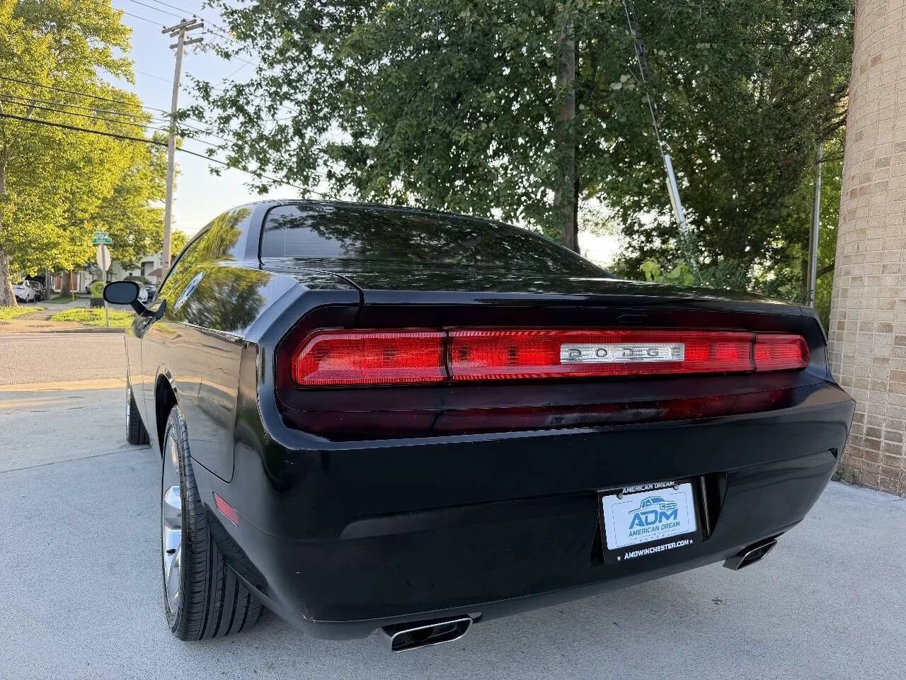 Used 2013 Dodge Challenger SXT RWD image 10