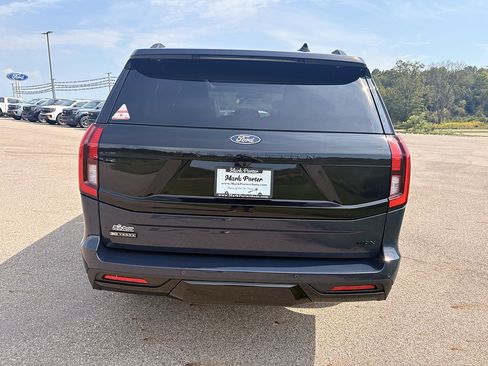 New 2027 Ford Expedition Max Platinum AWD/4WD image 4