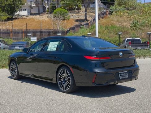 New 2026 BMW 740i w/ Premium Package RWD image 17