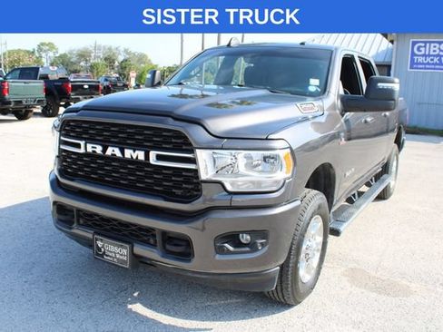 Used 2024 RAM 2500 Big Horn w/ Night Edition AWD/4WD image 3