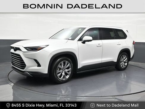 Used 2024 Toyota Grand Highlander AWD Hybrid image 1