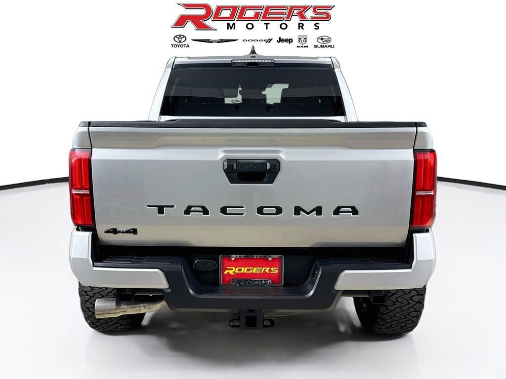 Used 2026 Toyota Tacoma TRD Sport AWD/4WD image 12