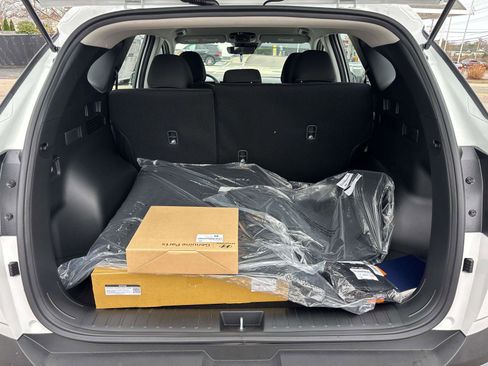 New 2026 Hyundai Tucson SE image 4