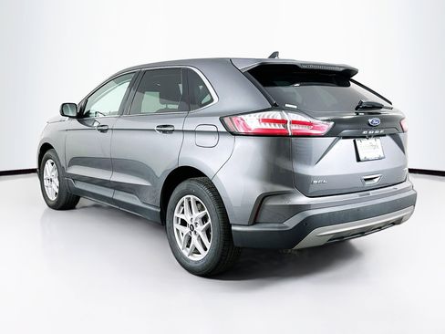 Used 2023 Ford Edge SEL image 5