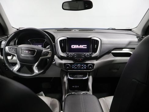 Used 2024 GMC Terrain SLT FWD image 17