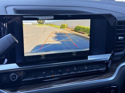 New 2026 Chevrolet Silverado 1500 LT w/ Z71 Off-Road Package AWD/4WD image 24