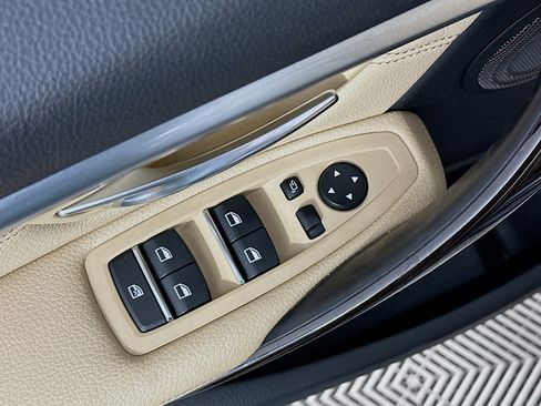 Used 2017 BMW 340i xDrive Sedan image 18