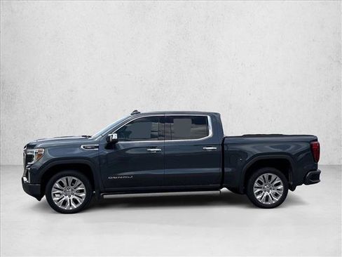 Used 2022 GMC Sierra 1500 Denali w/ Denali Premium Package AWD/4WD image 9