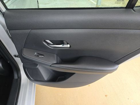 Used 2020 Nissan Sentra SV w/ Trunk Package FWD image 25