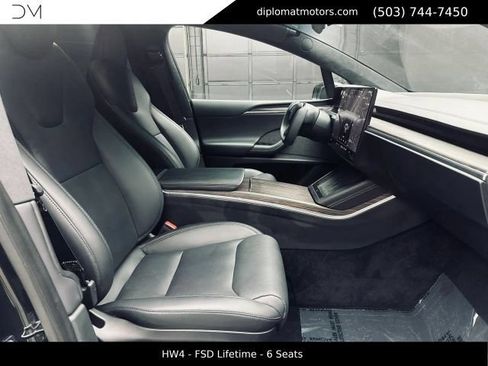 Used 2024 Tesla Model X AWD/4WD image 19