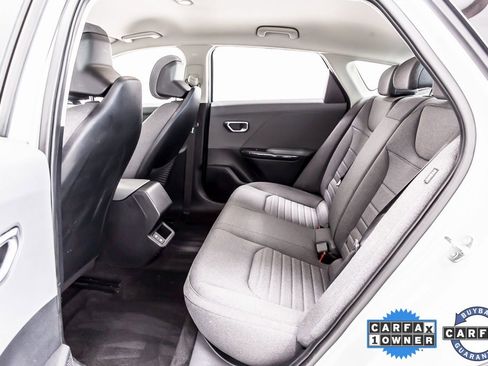 Used 2025 Kia K4 EX image 27