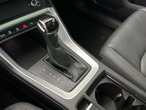 Certified 2021 Audi Q3 2.0T Premium w/ Convenience Package AWD/4WD image 16