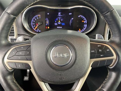 Used 2017 Jeep Grand Cherokee Limited w/ Luxury Group II image 17