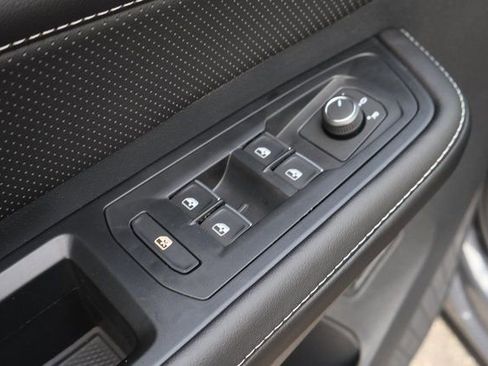 New 2026 Volkswagen Atlas SE image 11