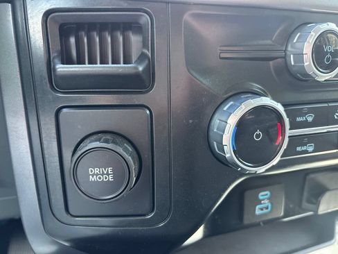 Used 2024 Ford F150 XLT RWD image 23