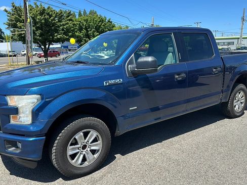 Used 2017 Ford F150 XLT AWD/4WD image 5