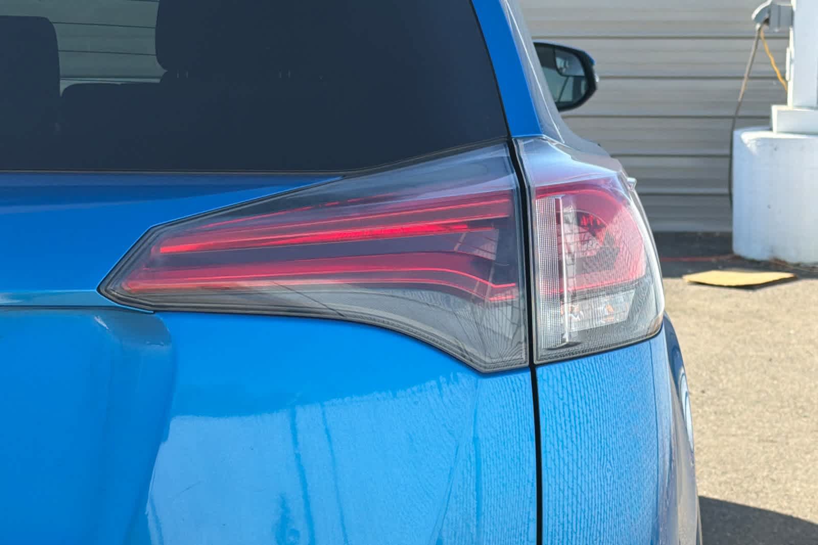 Used 2016 Toyota RAV4 XLE FWD image 21