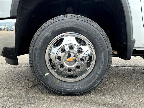 New 2026 Chevrolet Silverado 3500 LT w/ Convenience Package AWD/4WD image 10