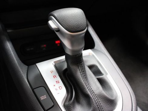 Used 2024 Kia Forte LXS FWD image 31