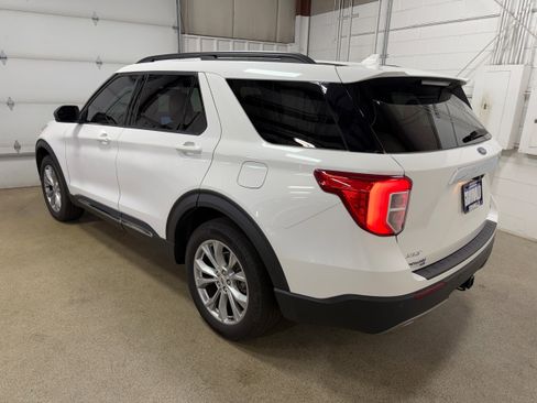 Certified 2023 Ford Explorer XLT w/ Equipment Group 202A AWD/4WD image 7