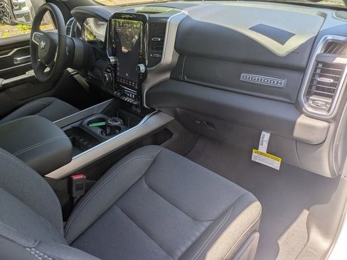 New 2026 RAM 1500 Big Horn AWD/4WD image 30