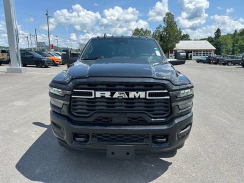 New 2026 RAM 2500 Big Horn AWD/4WD image 8