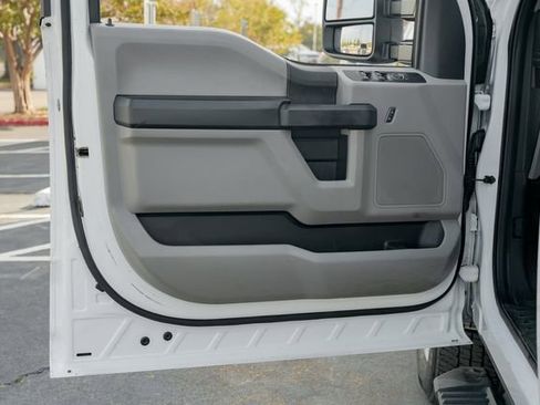 Used 2020 Ford F250 XL w/ Power Equipment Group image 19