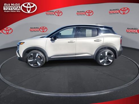 Used 2025 Nissan Kicks SR w/ Interior Electronics Package AWD/4WD image 5