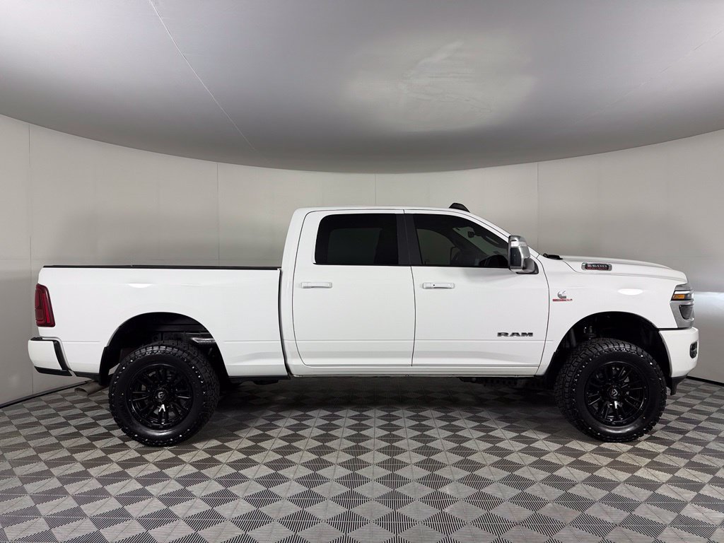 Used 2026 RAM 2500 Laramie AWD/4WD image 7