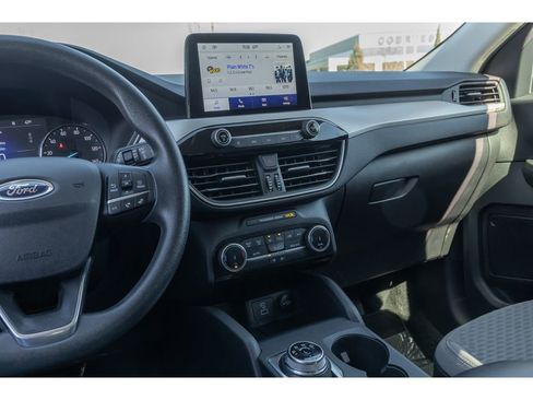 Used 2022 Ford Escape SE image 23