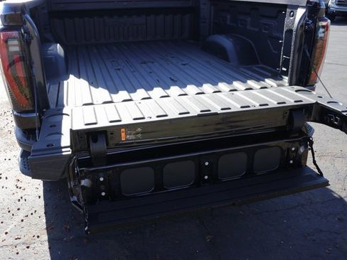 New 2026 GMC Sierra 2500 AT4 w/ AT4 Premium Plus Package image 8