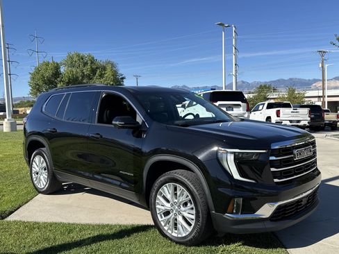 Used 2024 GMC Acadia Elevation w/ Luxury Package AWD/4WD image 7