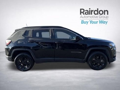 Used 2024 Jeep Compass Latitude AWD/4WD image 8