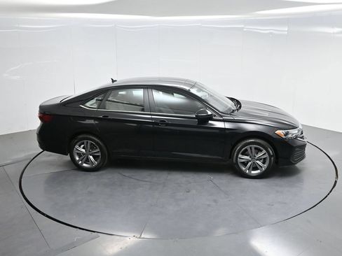 Used 2024 Volkswagen Jetta SE FWD image 53