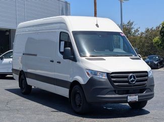 Used 2024 Mercedes-Benz Sprinter 2500 video 3