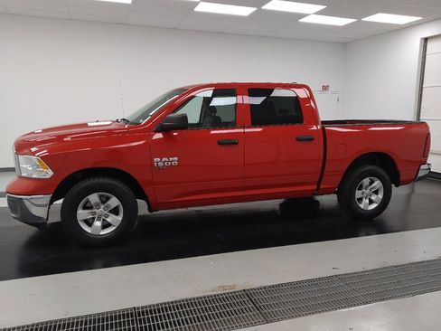 Used 2022 RAM 1500 Classic SLT RWD image 2